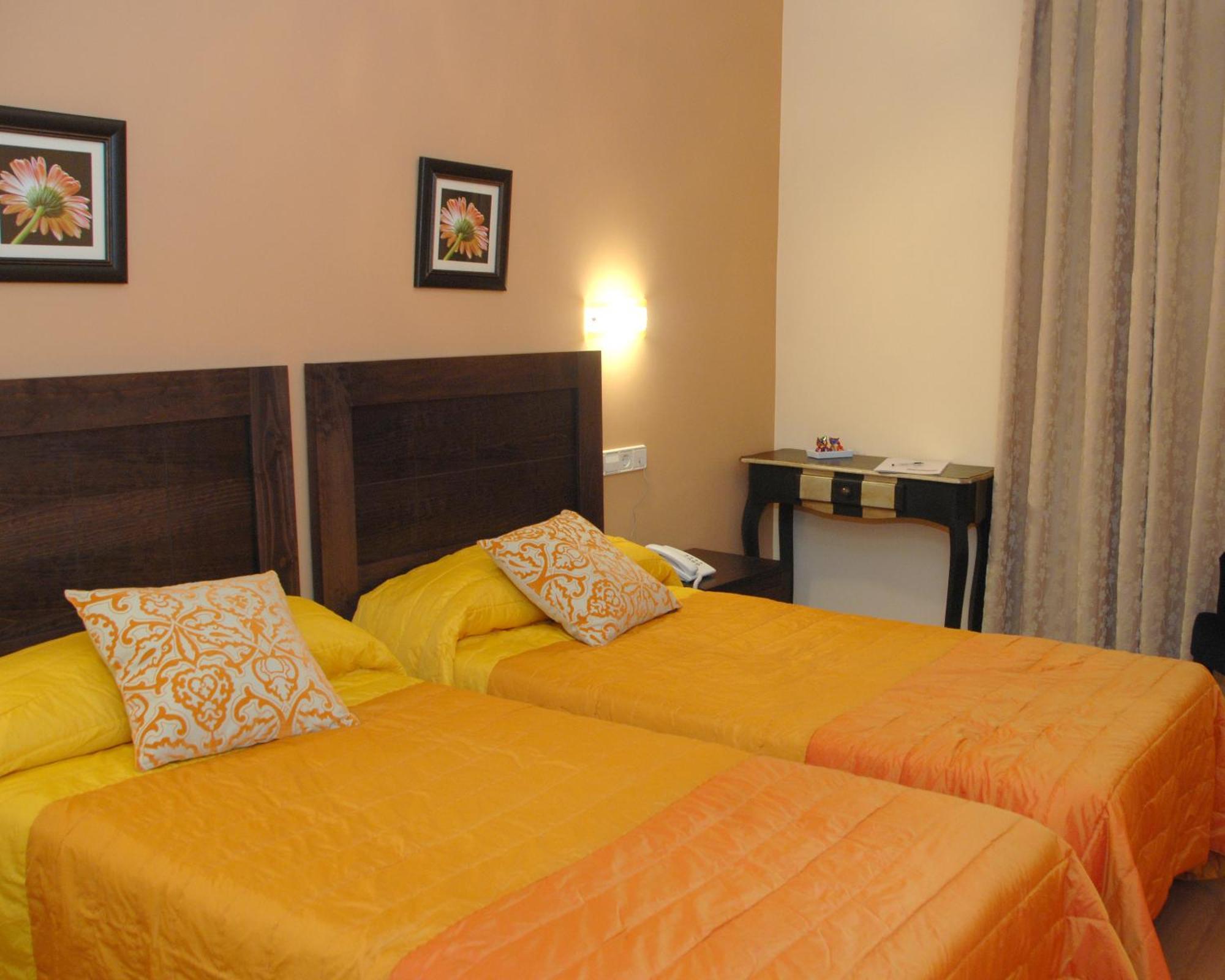 Hotel Hc Sigueenza Zewnętrze zdjęcie
