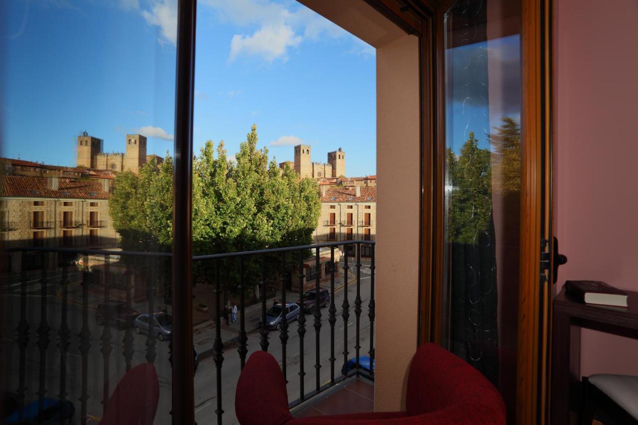 Hotel Hc Sigueenza Zewnętrze zdjęcie
